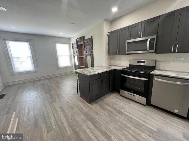 1725 N 27th St in Philadelphia, PA - Building Photo - Building Photo