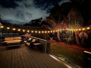 5850 SW 47th St in Miami, FL - Building Photo - Building Photo