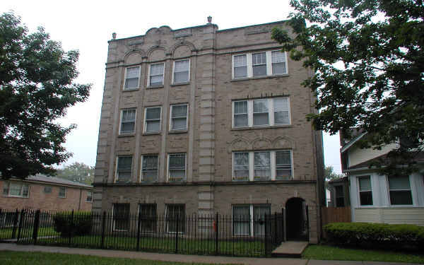 3335-3337 W Belle Plaine Ave in Chicago, IL - Building Photo