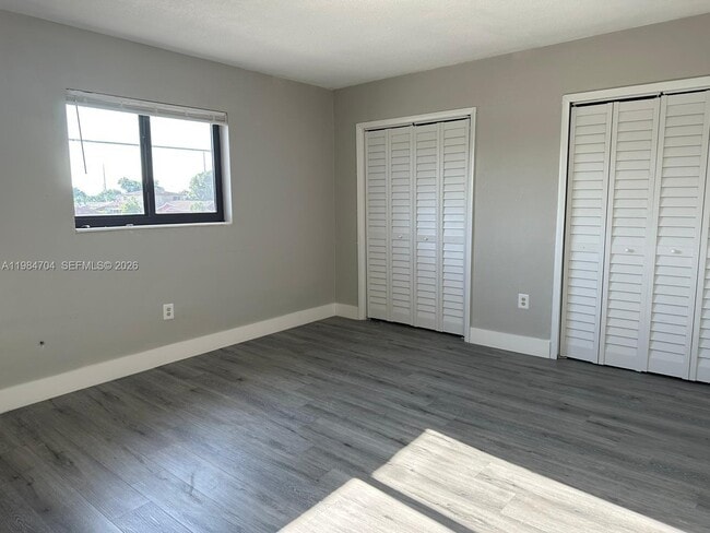 805 W 30th St in Hialeah, FL - Building Photo - Building Photo