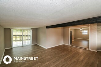 335 Bonnlyn Dr in Orange Park, FL - Building Photo - Building Photo