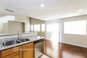 10525 Silver Cholla Ct in Las Vegas, NV - Building Photo - Building Photo