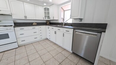 72404 Cactus Dr in Twentynine Palms, CA - Foto de edificio - Building Photo