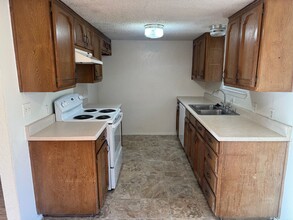 2713 Hurstview Dr in Hurst, TX - Foto de edificio - Building Photo