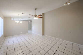 3215 W Abraham Ln in Phoenix, AZ - Building Photo - Building Photo