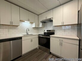 53 Hill Rd, Unit 510 in Belmont, MA - Building Photo