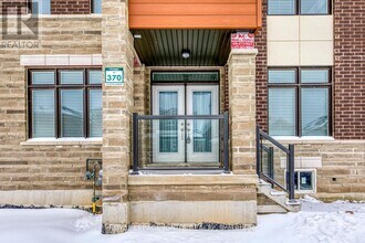 110 Cattail Cres in Hamilton, ON - Building Photo - Building Photo