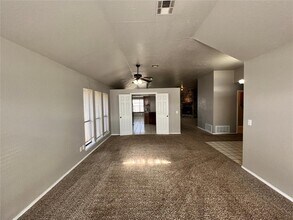 1713 Rocky Mountain Way in Edmond, OK - Building Photo - Building Photo