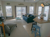 402 Sea Star Cir in Surf City, NC - Building Photo - Building Photo