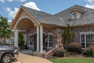 The Fountain at Maumelle in North Little Rock, AR - Building Photo - Building Photo