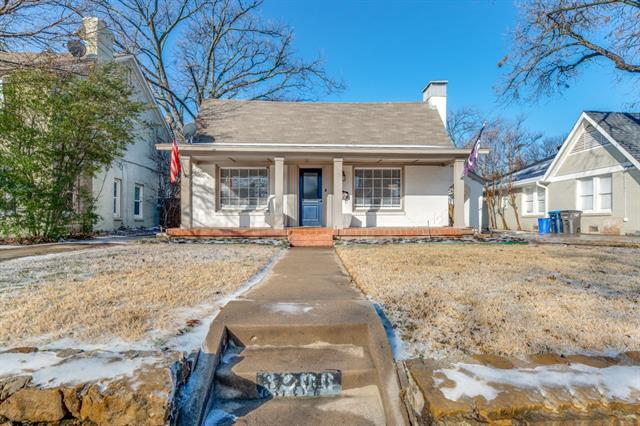 3208 Waits Ave in Fort Worth, TX - Building Photo