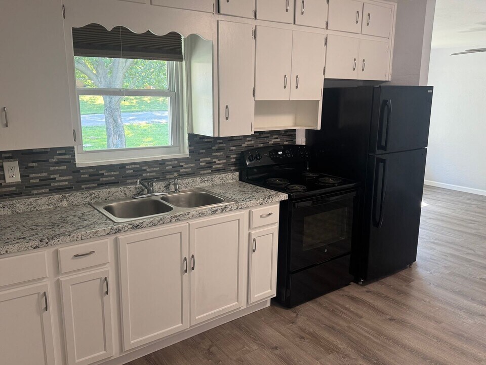 3220-3222 N 54th St in Kansas City, KS - Building Photo