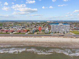 7820 Seawall Blvd in Galveston, TX - Building Photo