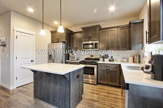 1708 Northeast 172nd St in Ridgefield, WA - Building Photo - Building Photo