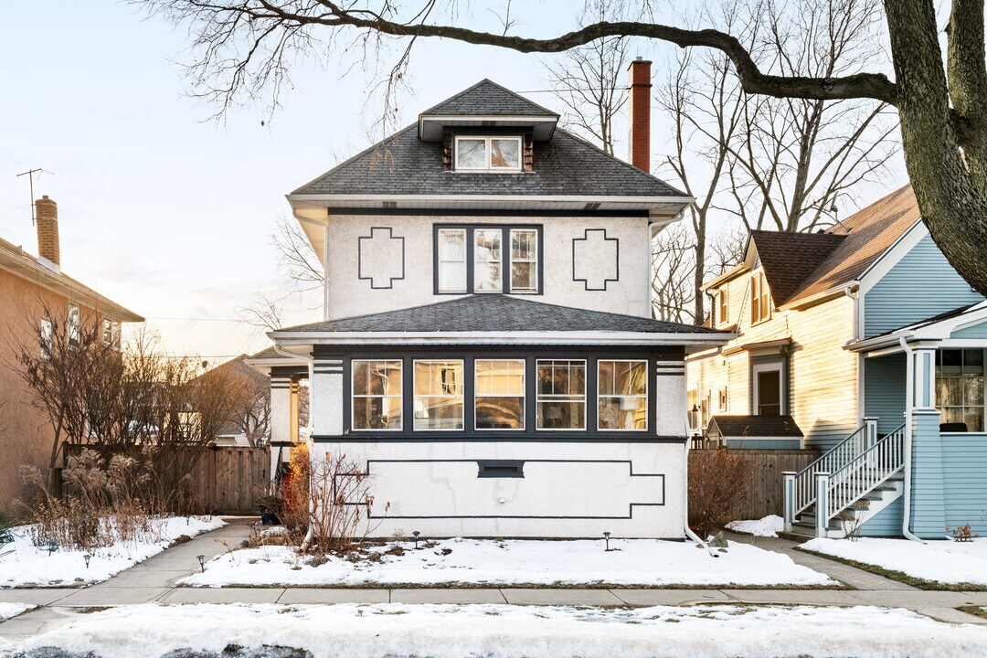 637 S East Ave in Oak Park, IL - Foto de edificio