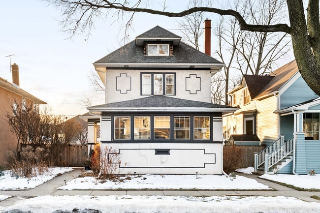 property at 637 S East Ave