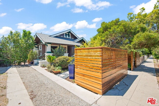 property at 1438 W 45th St