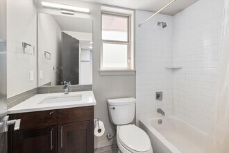 3826 23rd Ave W in Seattle, WA - Building Photo - Building Photo