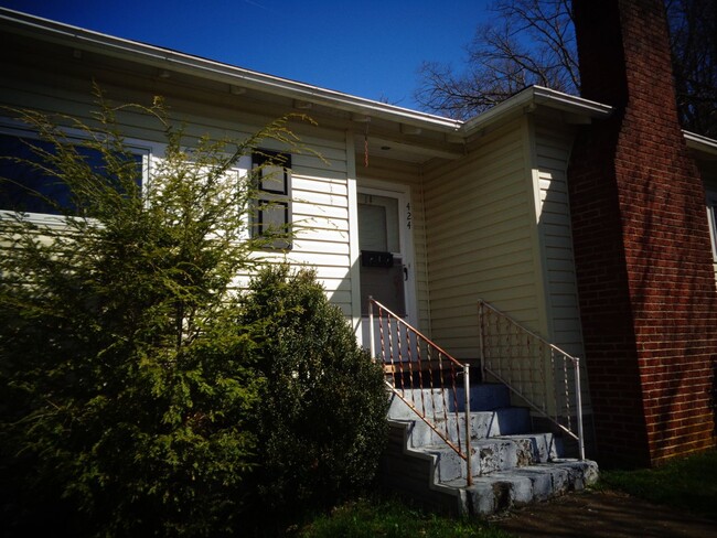 424 Green St in Boone, NC - Foto de edificio - Building Photo