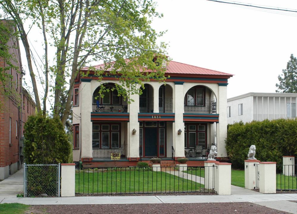 1818 W Riverside in Spokane, WA - Foto de edificio