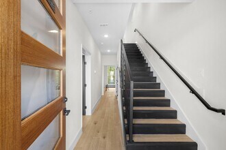 2539 E Villa Maria in Bryan, TX - Building Photo - Building Photo