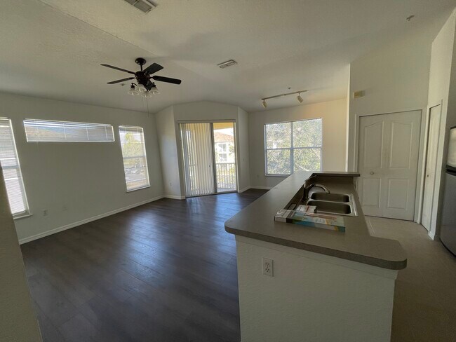 1125 Lake Shadow Cir in Maitland, FL - Building Photo - Building Photo