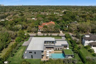 5900 SW 129th Terrace in Pinecrest, FL - Building Photo - Building Photo