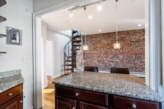 80 Revere St in Boston, MA - Building Photo - Building Photo