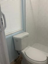 671 E 12th Pl in Hialeah, FL - Building Photo - Building Photo