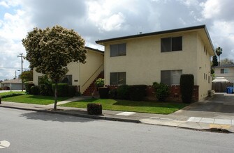 Valencia Apartments in Sunnyvale, CA - Building Photo - Building Photo