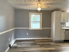 21 David St in Enfield, CT - Foto de edificio - Building Photo