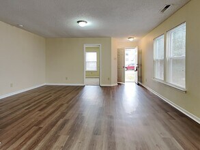 12860 Courage Crossing in Fishers, IN - Building Photo - Building Photo