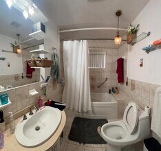 765 W 23rd St in Hialeah, FL - Building Photo - Building Photo