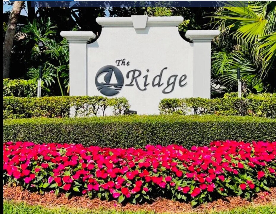 187 Harbourside Cir in Jupiter, FL - Foto de edificio