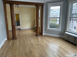 18 Taylor St in Torrington, CT - Building Photo - Building Photo