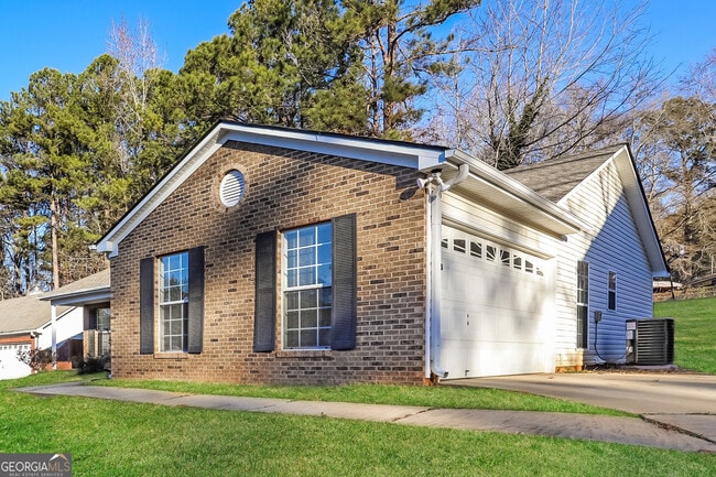 955 Foxworthy Ln in Riverdale, GA - Building Photo - Building Photo