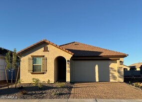 9960 W Mitchell Ave in Avondale, AZ - Building Photo