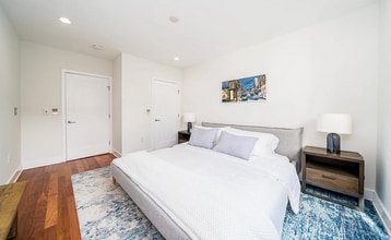 209 8th St, Unit 7h in Jersey City, NJ - Building Photo - Building Photo