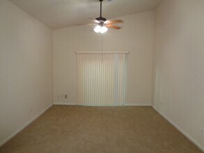 1737 Hazelwood St in Conroe, TX - Building Photo - Building Photo