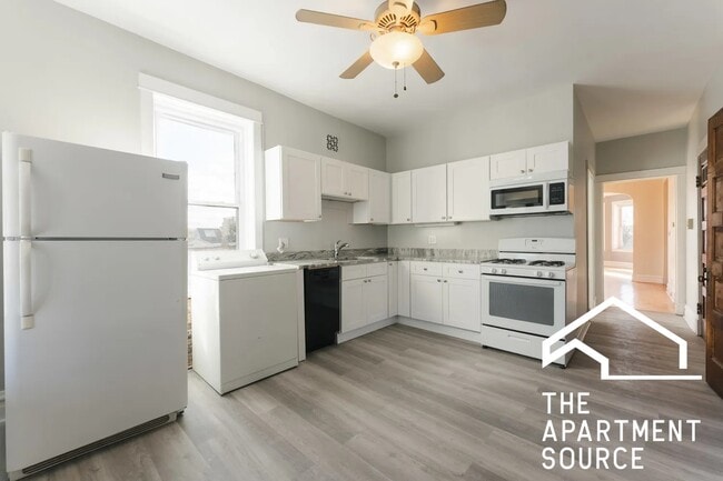 property at 2042 W Armitage Ave