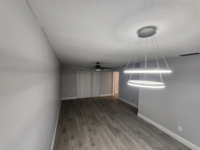 1156 NW 106th Terrace in Pembroke Pines, FL - Building Photo - Building Photo