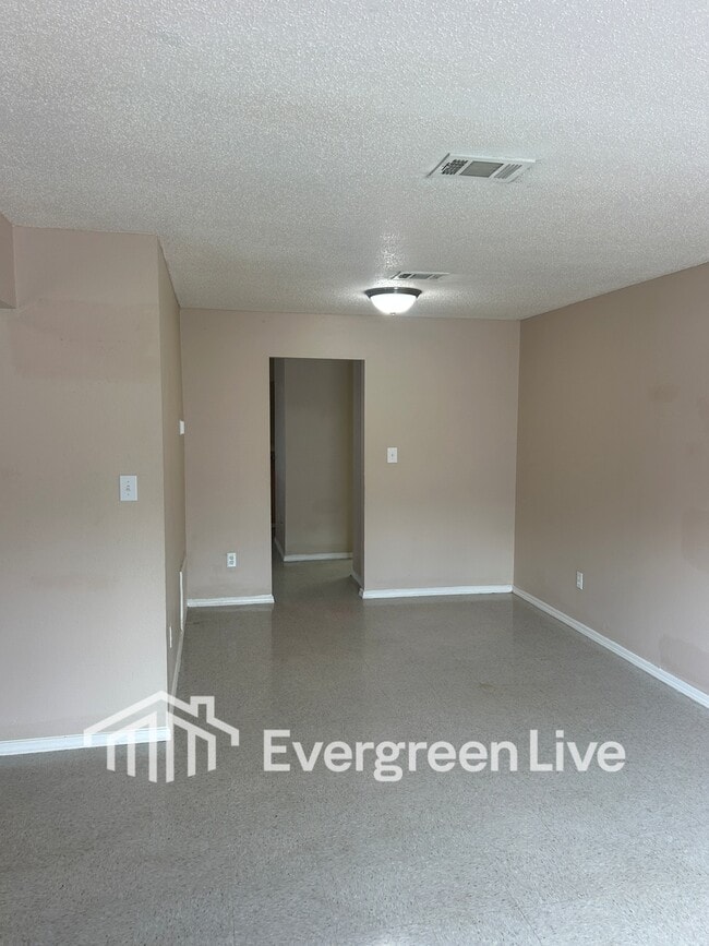 50 Callan Ct in Pensacola, FL - Building Photo - Building Photo