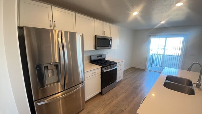 2972 W Ezra Dr in Cedar City, UT - Building Photo - Building Photo
