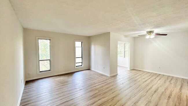 5153 Roswell Rd in Sandy Springs, GA - Building Photo - Building Photo