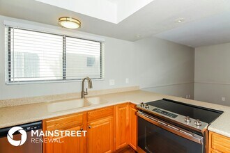 9272 N Eagle Dancer Dr in Tucson, AZ - Foto de edificio - Building Photo