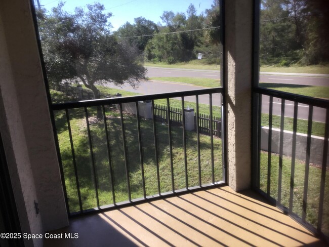 1011 Clearmont St NE in Palm Bay, FL - Building Photo - Building Photo