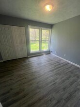 207 Lake St in Oakford, IL - Building Photo - Building Photo
