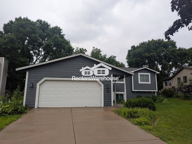 1120 Westbury Cir in Eagan, MN - Building Photo - Building Photo