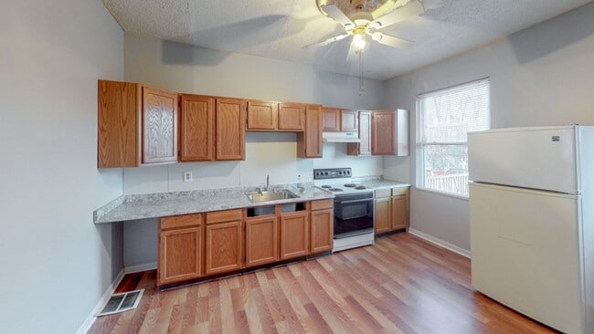 2429 Christian St in Baltimore, MD - Building Photo - Building Photo