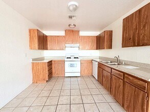 33030 Shifting Sands Trail in Cathedral City, CA - Building Photo - Building Photo